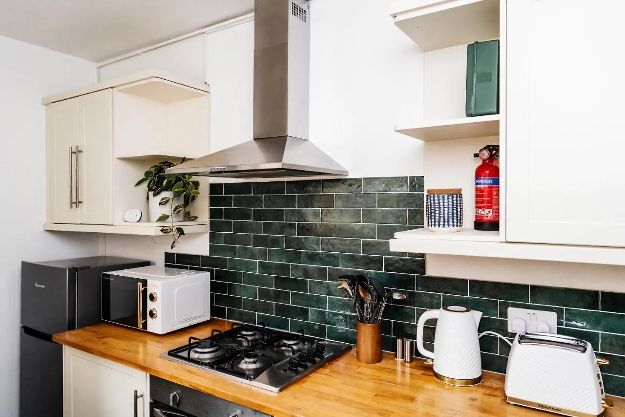 Alice'S Central Stay: Parking + Close To The Motor Point Arena Nottingham